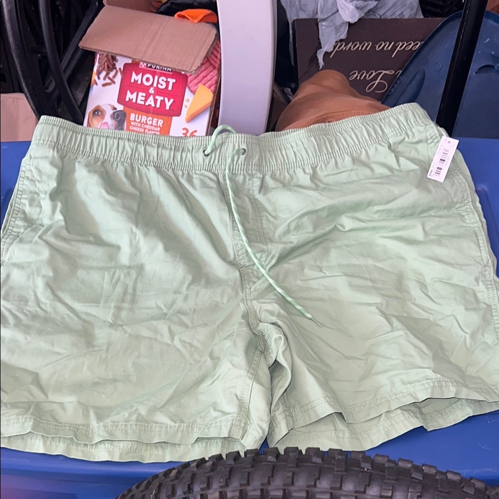 Amazon Essentials Green Athletic Shorts Lightweight Elastic Waist
